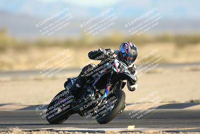 media/Dec-07-2025-CVMA (Sun) [[3e7d2de5dc]]/Race 18-Formula Twins-Formula 40 UL/